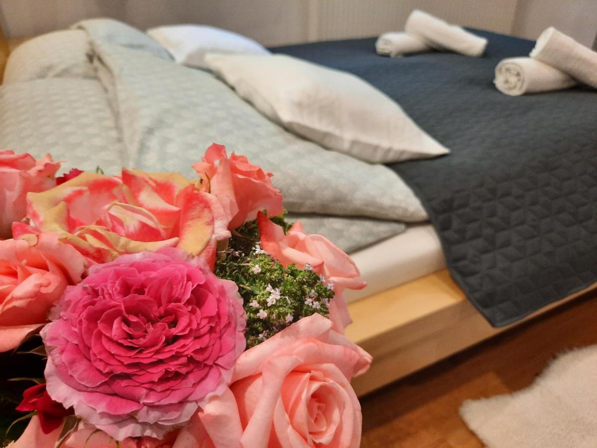 Cristal Apartman Siofok Ngoại thất bức ảnh